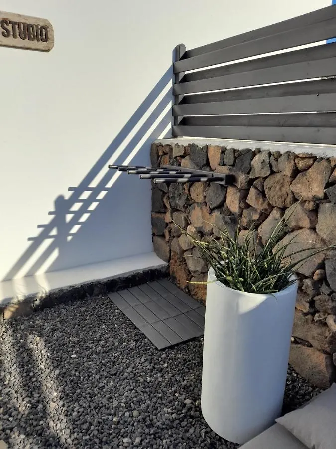Lofoten Studio Apartment Villaverde